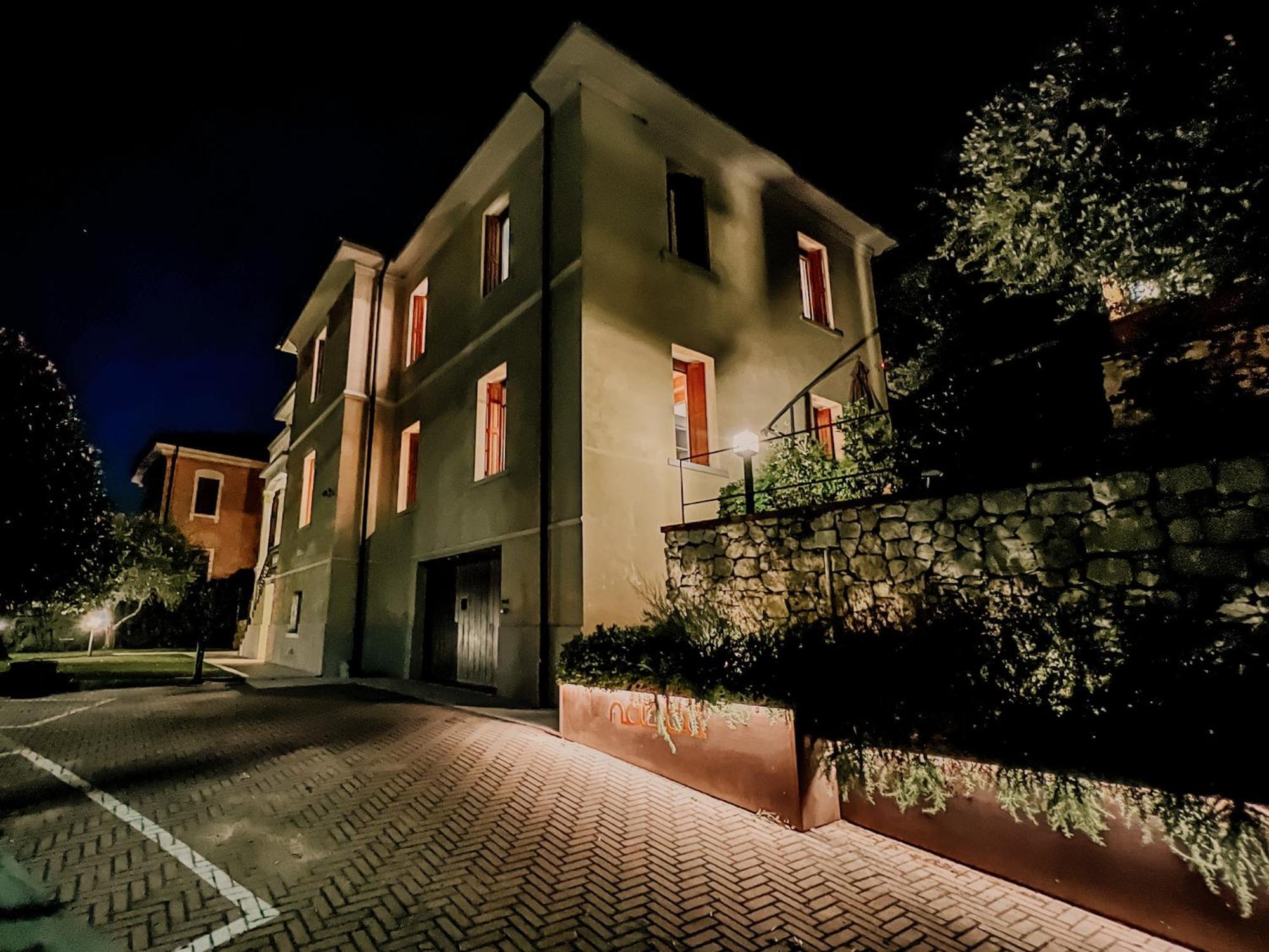 Naboo Verona Luxury Suites 外观 照片